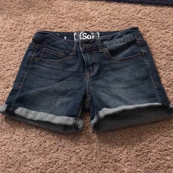 Jean shorts ! :) - Picture 1 of 3